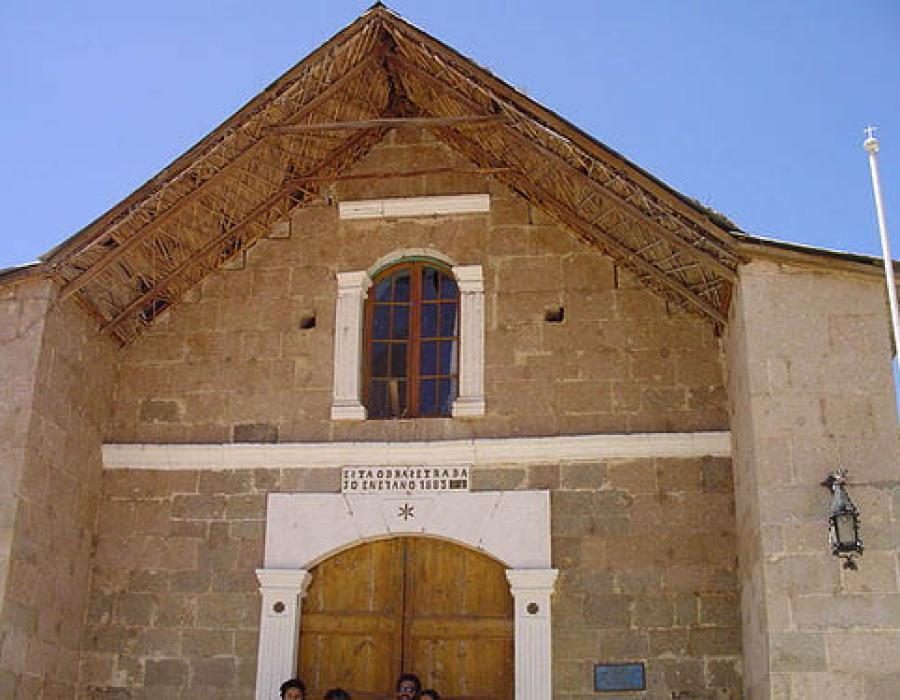 Iglesia de Putre. Muros llenos de historia